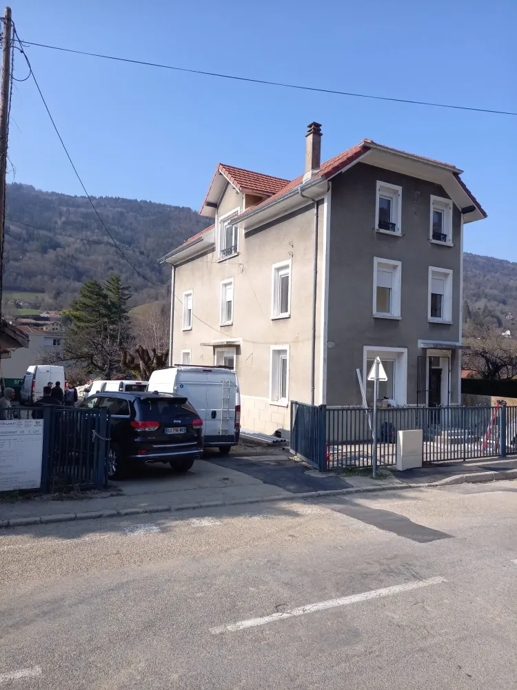Maison grise